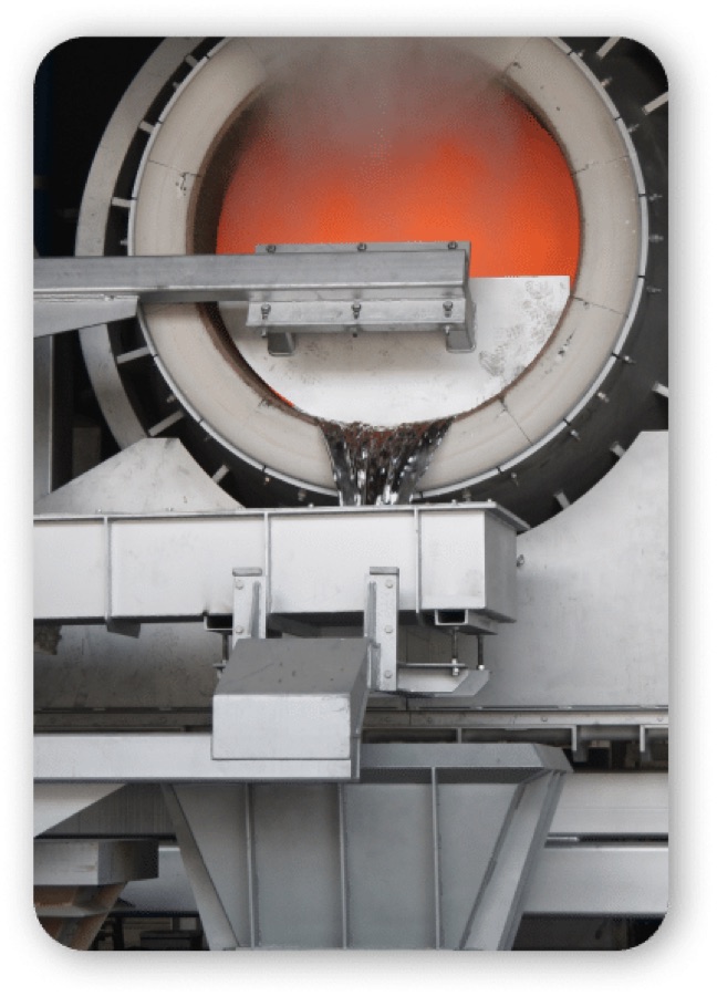 Rotary aluminium furnace in operation